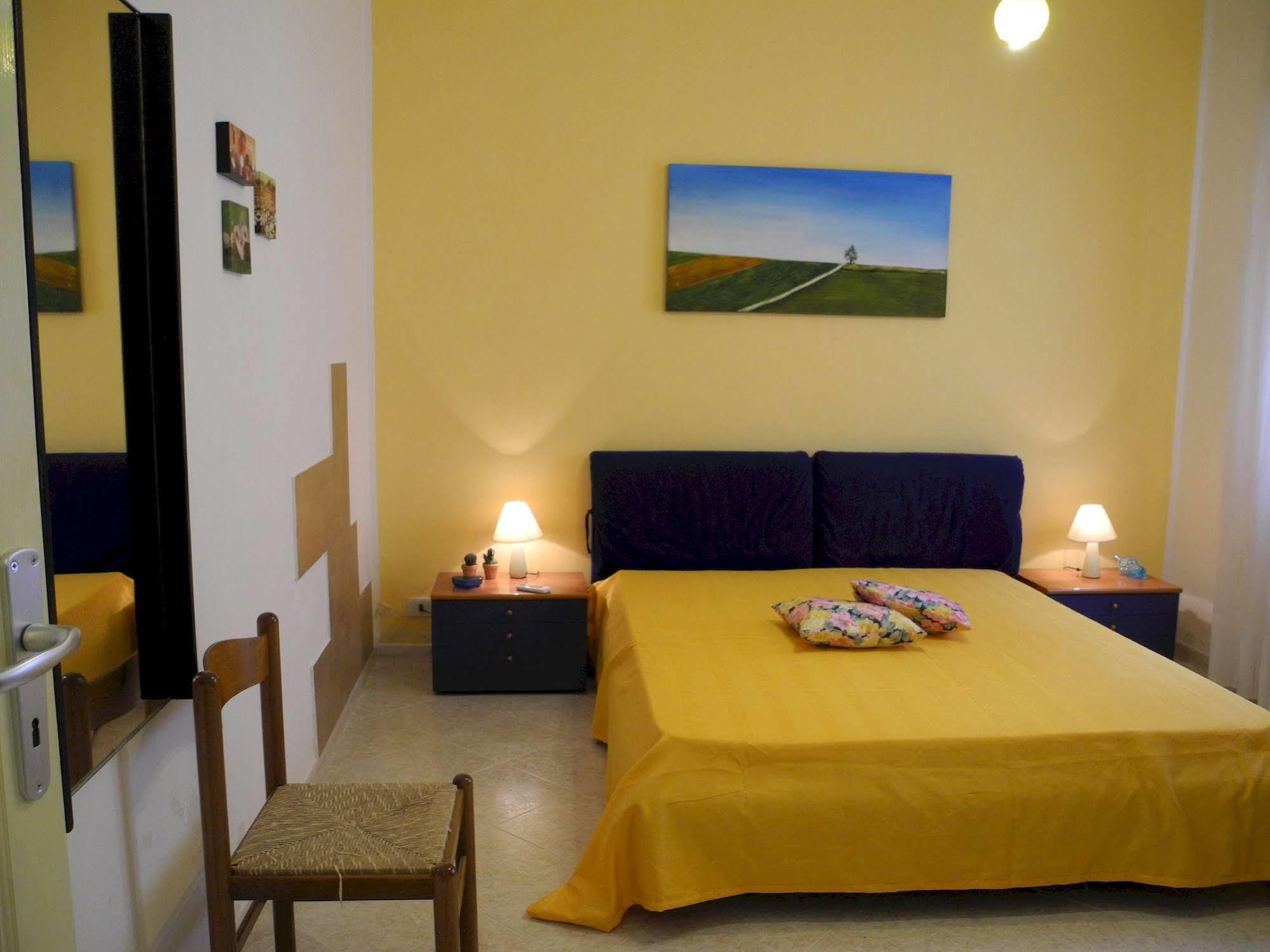 Casa Melone Giallo Bed & Breakfast Paceco Bagian luar foto